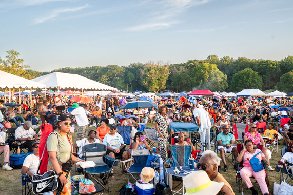 jAZZ FEST CROWD