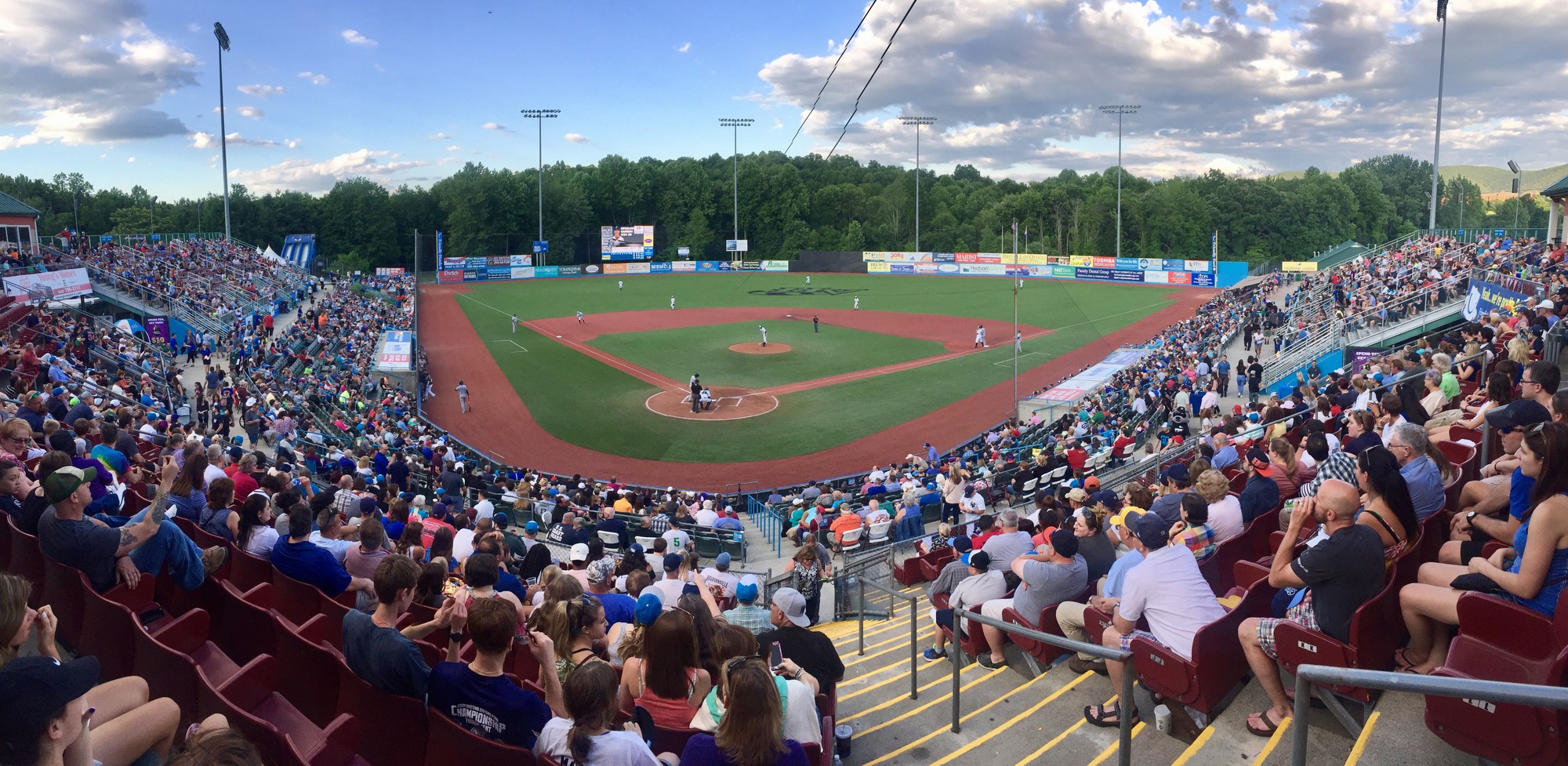 Dutchess Stadium opening night crowd
