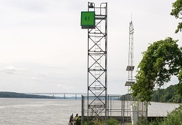 NOAA tide station at Turkey Point on the Hudson