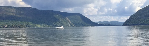 View across the Hudson from Kowawese