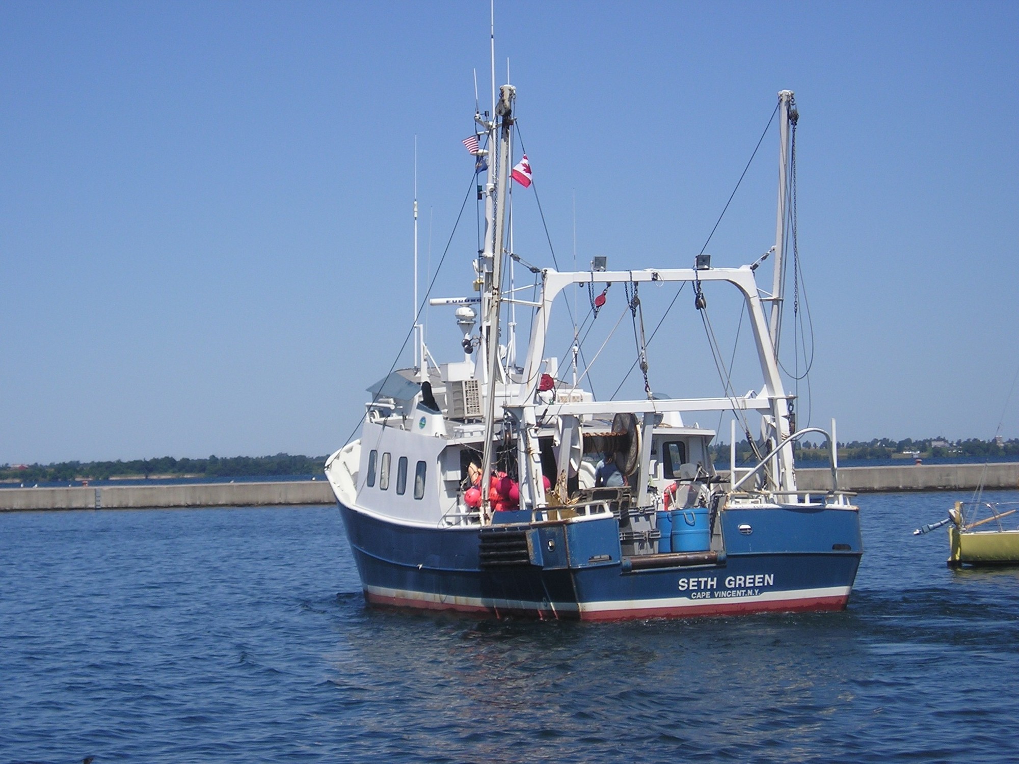 The Seth Green Research Vessel with the Lake Ontario Unit