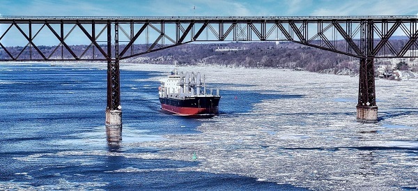 Commercial vessel courtesy of Chuck Calio