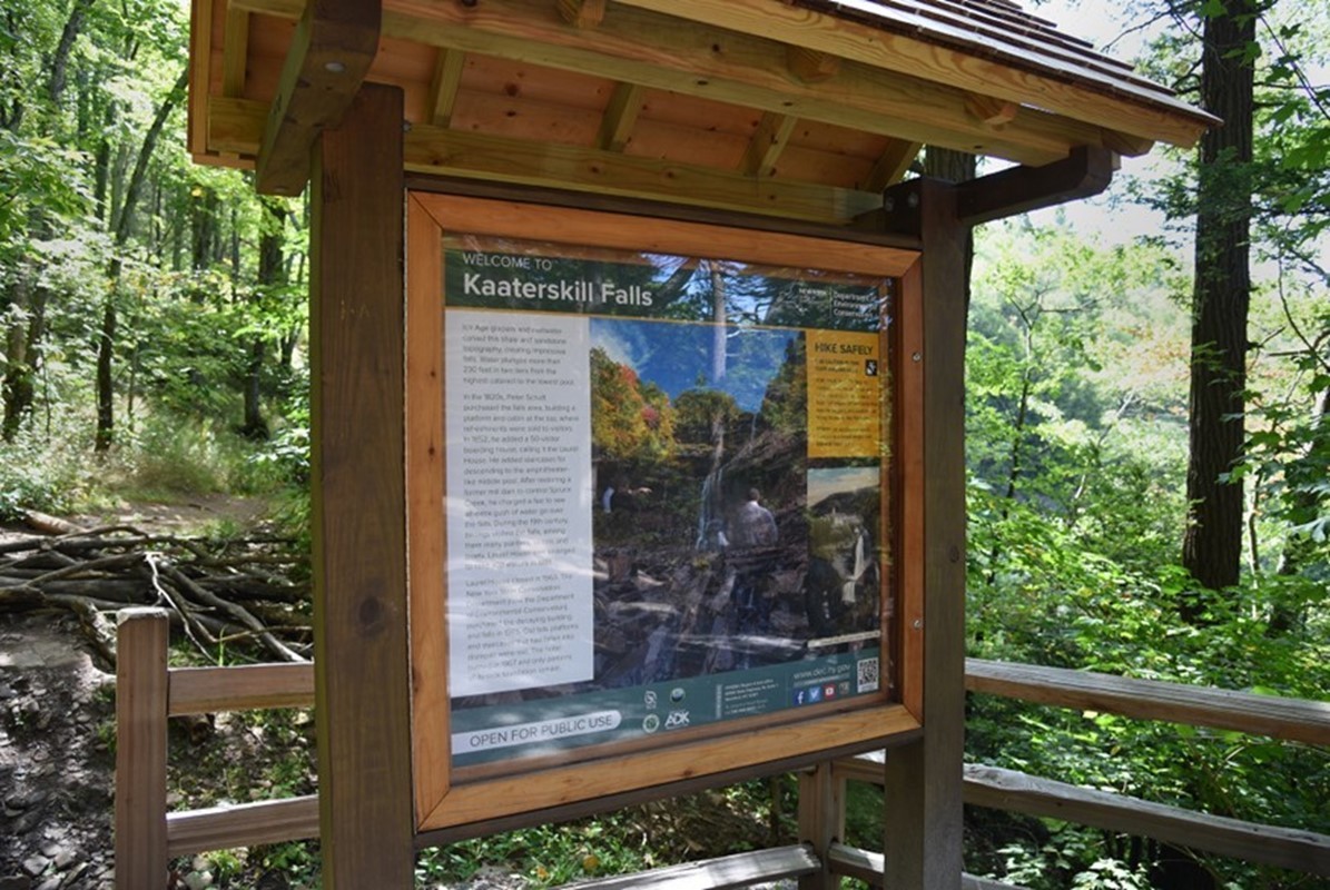 info kiosk at Kaaterskill Falls