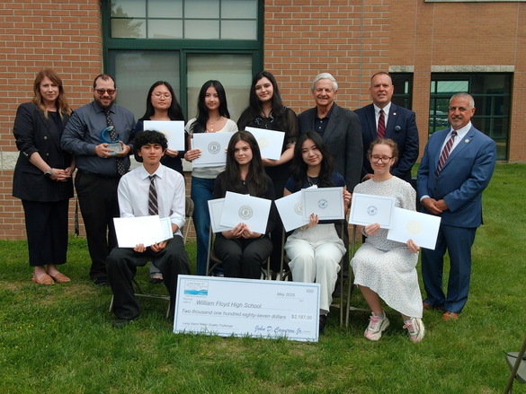 William Floyd Highschool Winning Team