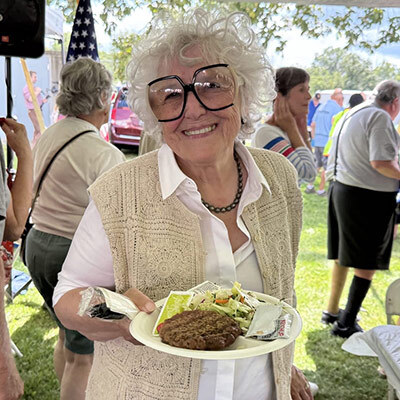 DC-tow-senior-picnic2-web400-introimg