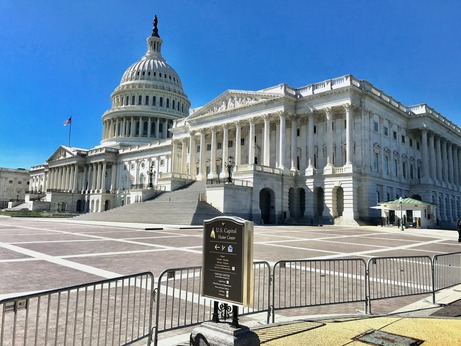 Exterior picture of the U.S. Capitol building with no one in sight