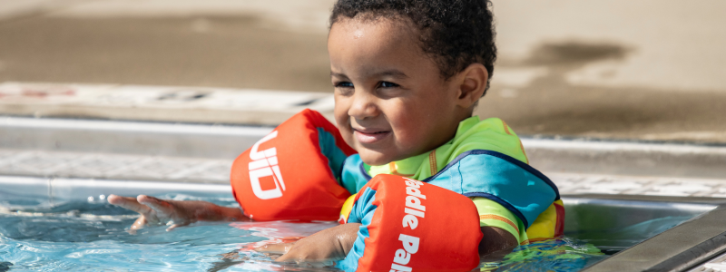 Kid in pool