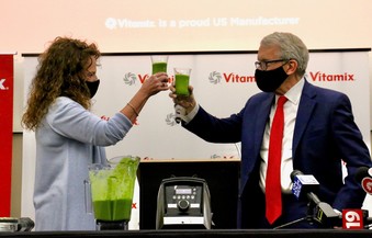 Governor DeWine meets staff and employees of Vitamix during his tour of the facility.