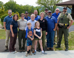 DeWine visits Shawnee State Park