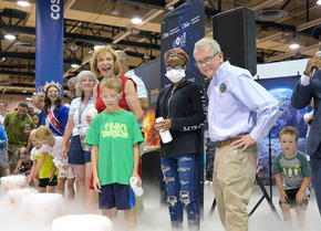 DeWine visits COSI exhibit at state fair 