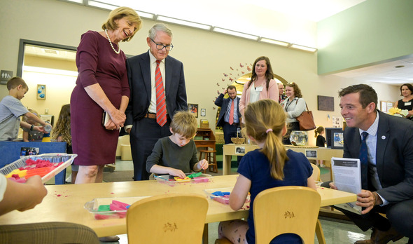 Governor and First Lady visit Dayton school to promote ReadOhio