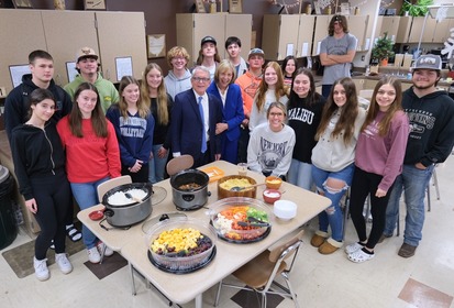 Governor and First Lady DeWine meet with students at East Palestine High School