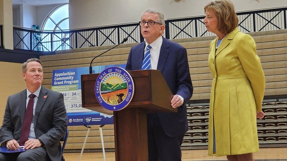 Governor DeWine, First Lady Fran DeWine, and Lt. Governor Husted visit St. Clairsville on the Appalachian Children?s Health Initiative Tour. 