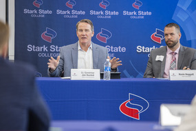 Lt Governor Husted visits Stark State for a roundtable discussion. 