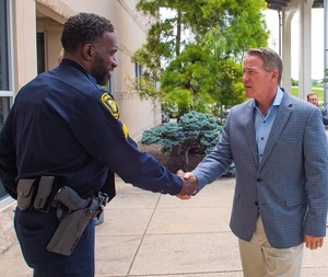 Lt. Governor Husted visits Cincinnati Police Academy. 