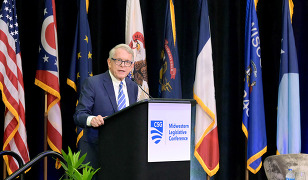 Governor DeWine attends Council of State Government's 78th Midwestern Legislative Conference. 