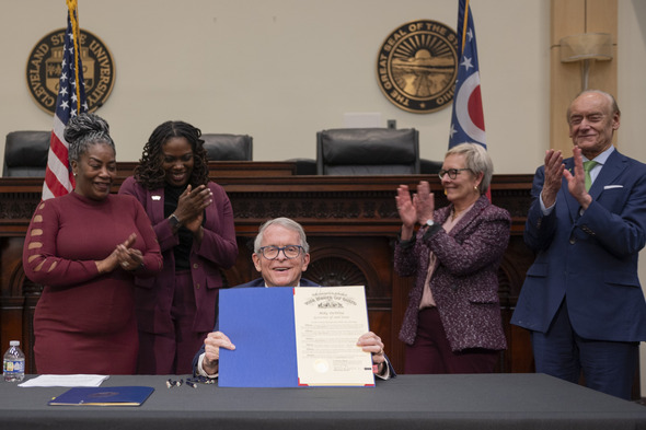 Pardon Signing Photo