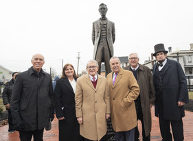 Abe Lincoln statue unveiling