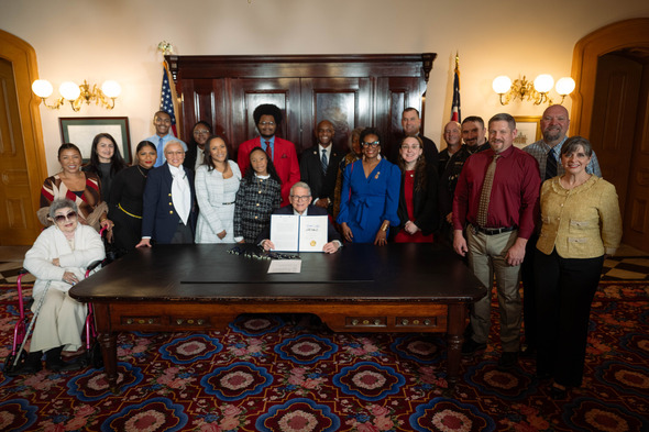Governor DeWine signing Avery's Law at the Ohio Statehouse