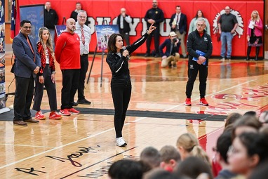 Tina Husted speaking to students at Bucyrus Middle School. 