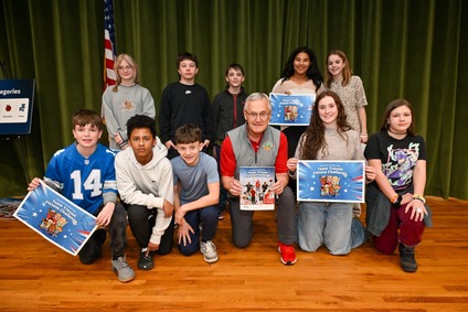 Lt. Governor Tressel getting students from Clear Fork Valley Local Schools excited about the Team Tressel Fitness Challenge. 