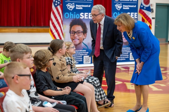 Governor and First Lady DeWine speaking to students from Northview Elementary.