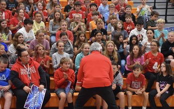 Lt. Governor Tressel speaking to students at Miller North Union Elementary School.