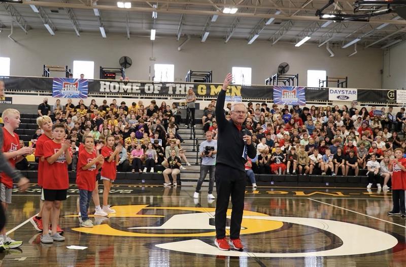 Lt. Governor Tressel speaking to students at the James A. Garfield Middle School.