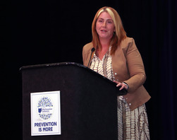 Tia speaking at Ohio Prevention Conference