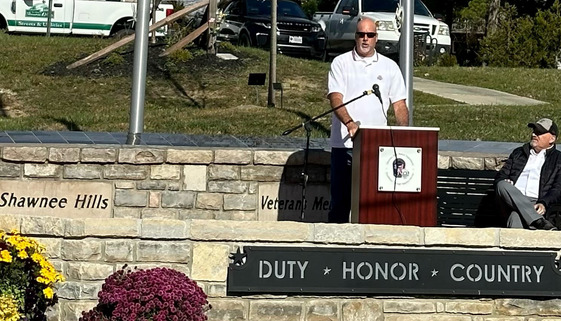 Tom Gerber speaking at Veterans Day event