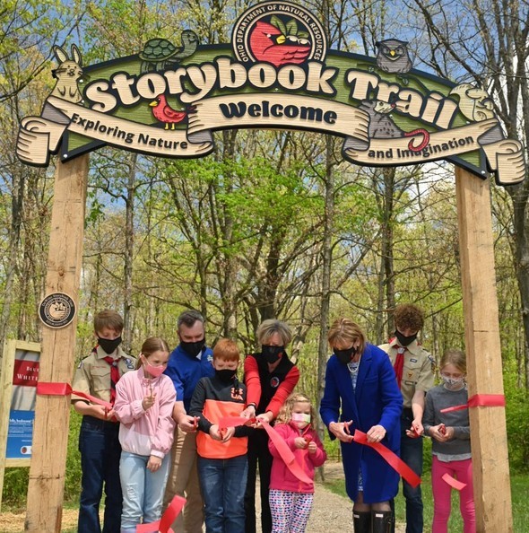 First Lady Fran DeWine Unveils New Storybook Trails in Montgomery and Lorain Counties