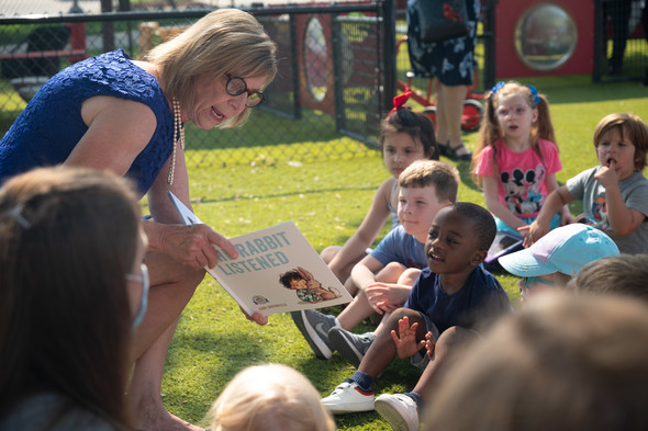 First Lady Fran DeWine Reads at OSU Wexner Medical Center