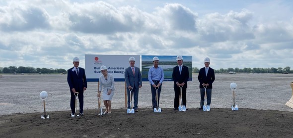 Lt Governor at First Solar Groundbreaking