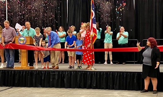  Governor DeWine and First Lady Fran DeWine and their grand children cut the ribbon on the 2022 Ohio State Fair.