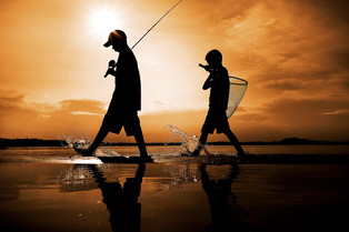 kids fishing