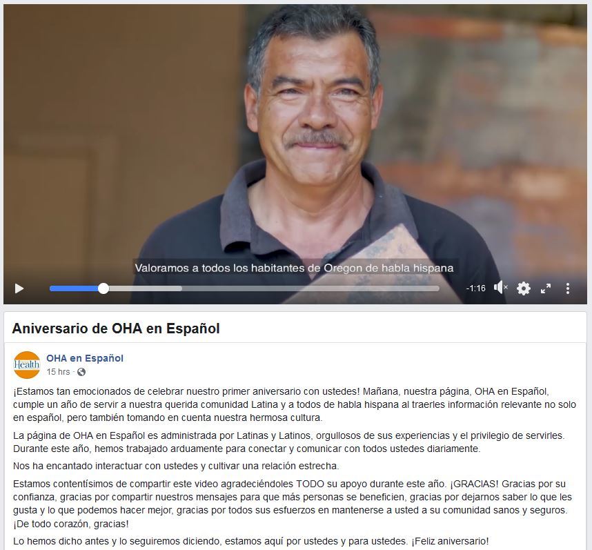 Video screenshot of smiling man with graying hair above Facebook post of the above article in Spanish.