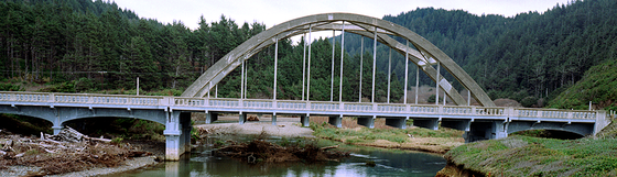 Small Oregon bridge
