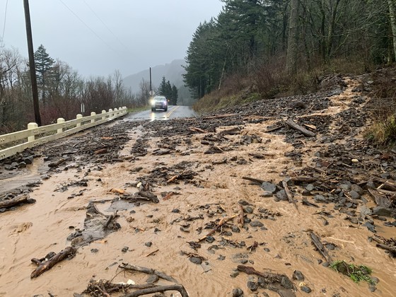 Historic Columbia River Highway closed by debris flow from heavy rain