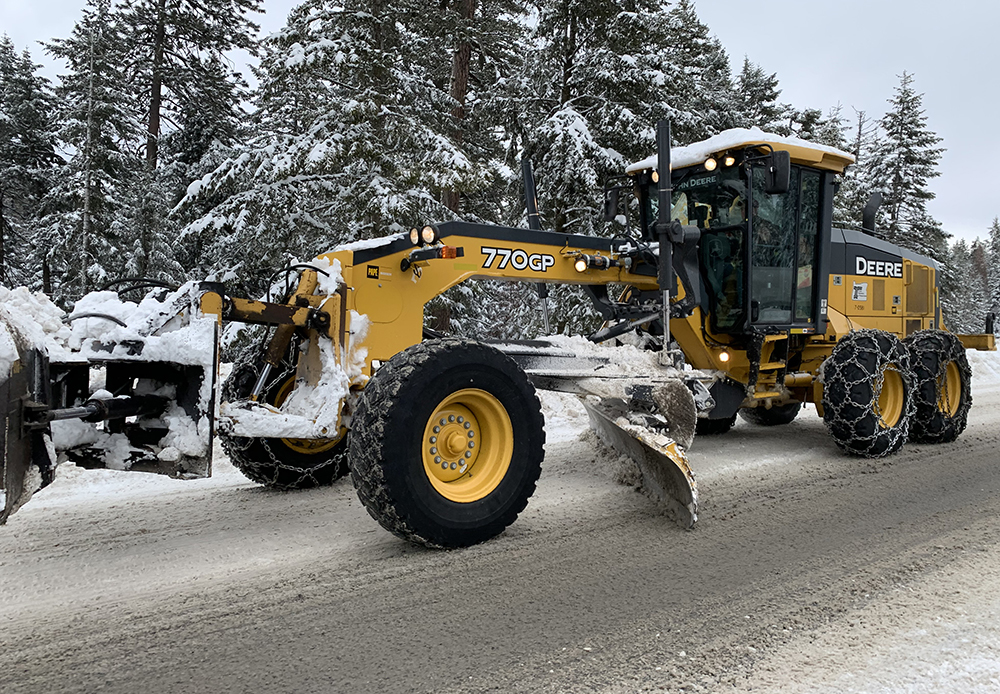 Snow plow Region 5 winter