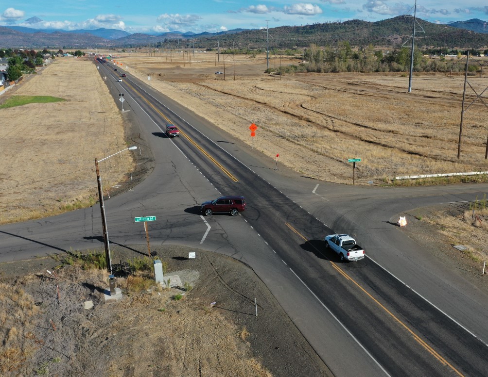 Traffic passes Oregon 140 at Lakeview Drive