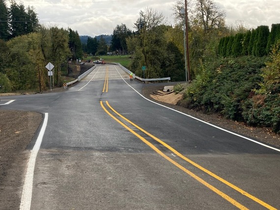 photo of new and finished Salt Creek Bridge