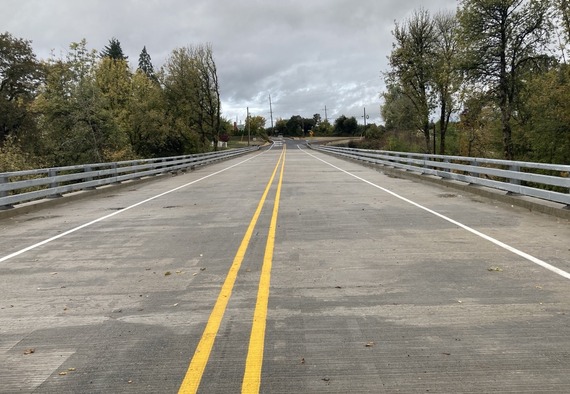 photo of new and finished Salt Creek Bridge