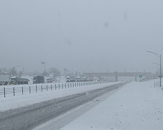 Interstate 5 Exit 14 chain-up line