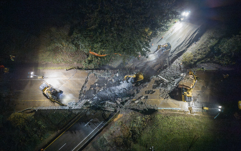 Aerial photo of the Southbound I-5 over Commercial Street Bridge during demolition.