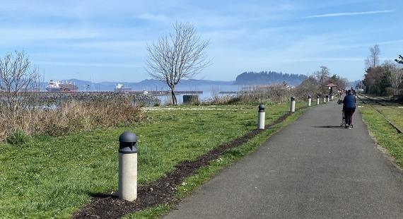 Photo of one of the new lights along the Astoria Riverwalk Trail