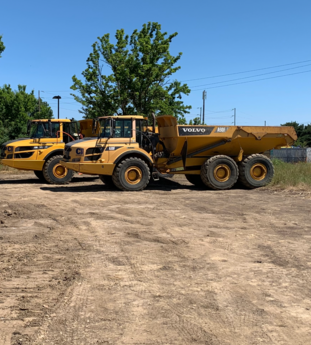 Photo of an off-road dump truck at the work zone