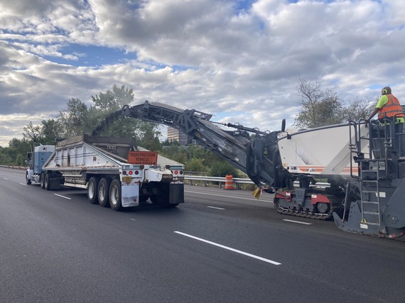 Crews paving OR 217 northbound