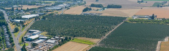 Aerial photo showing OR 18 in McMinnville