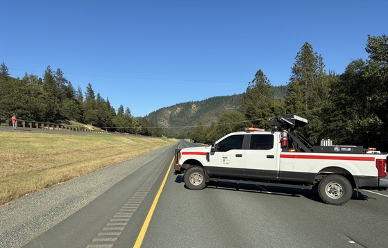 Crews repair power lines over Interstate 5 near Grants Pass