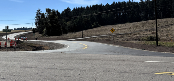 Photo of OR 22 and Perrydale Road
